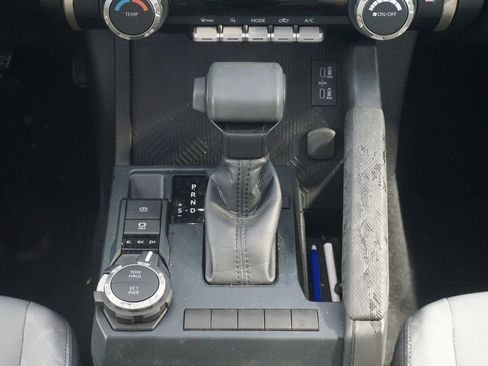 Used 2025 Toyota Tacoma SR5 image 26