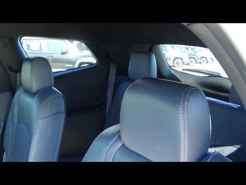 Used 2024 Buick Enclave Premium image 12