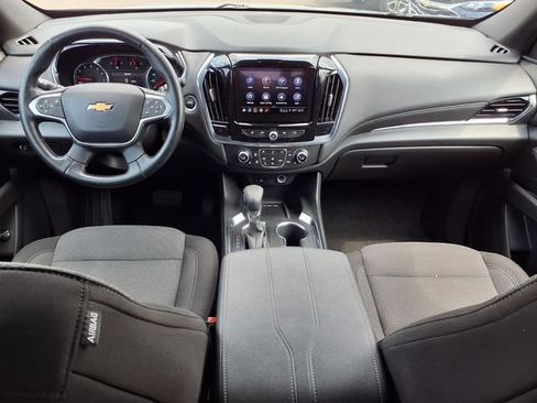 Used 2023 Chevrolet Traverse LT AWD/4WD image 10