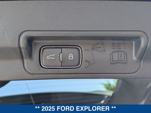 Certified 2025 Ford Explorer ST AWD/4WD image 14