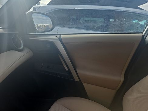 Used 2013 Toyota RAV4 LE image 20