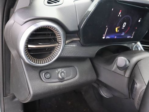 Used 2025 Chevrolet Trax ACTIV w/ Driver Confidence Package FWD image 14