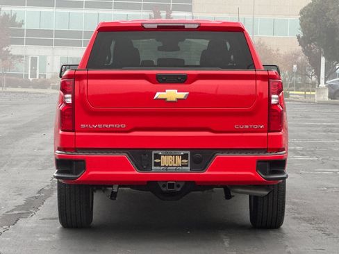 Used 2025 Chevrolet Silverado 1500 Custom image 5