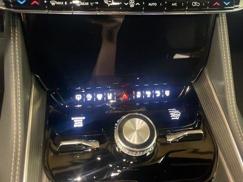 New 2026 Jeep Grand Wagoneer Summit AWD/4WD image 22