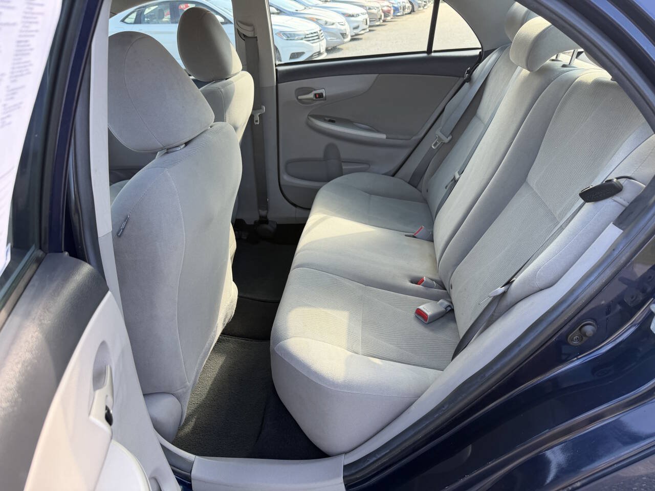 Used 2012 Toyota Corolla LE FWD image 11