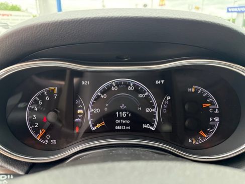 Used 2017 Jeep Grand Cherokee Limited w/ Luxury Group II AWD/4WD image 18