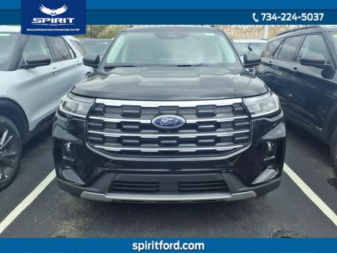New 2026 Ford Explorer Active w/ Active Comfort Package AWD/4WD image 2