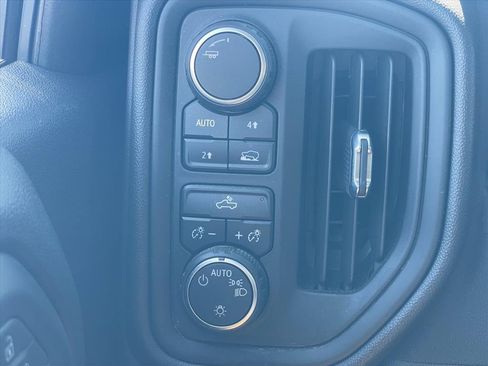 Used 2023 Chevrolet Silverado 1500 Custom AWD/4WD image 18