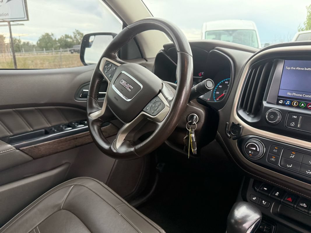 Used 2022 GMC Canyon Denali AWD/4WD image 16