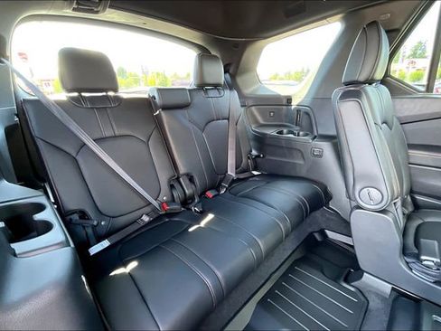 New 2025 Honda Pilot TrailSport image 23