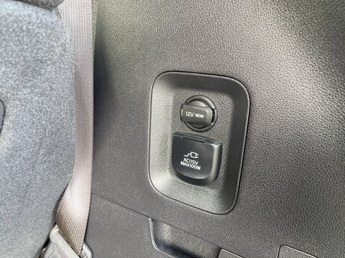 Used 2024 Kia Carnival SX Prestige image 32