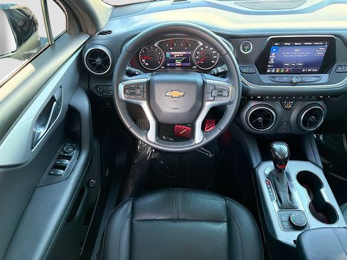 Used 2022 Chevrolet Blazer LT w/ Sound & Technology Package FWD image 16