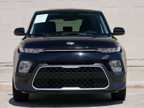 Used 2020 Kia Soul LX FWD image 6