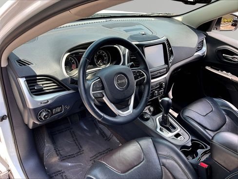 Used 2014 Jeep Cherokee Limited w/ Luxury Group AWD/4WD image 17
