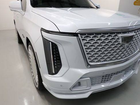 Used 2026 Cadillac Escalade V AWD/4WD image 68