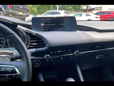 New 2026 MAZDA MAZDA3 Hatchback w/Premium Plus Pkg AWD/4WD image 37
