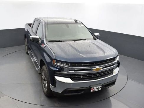 Used 2021 Chevrolet Silverado 1500 LT AWD/4WD image 36