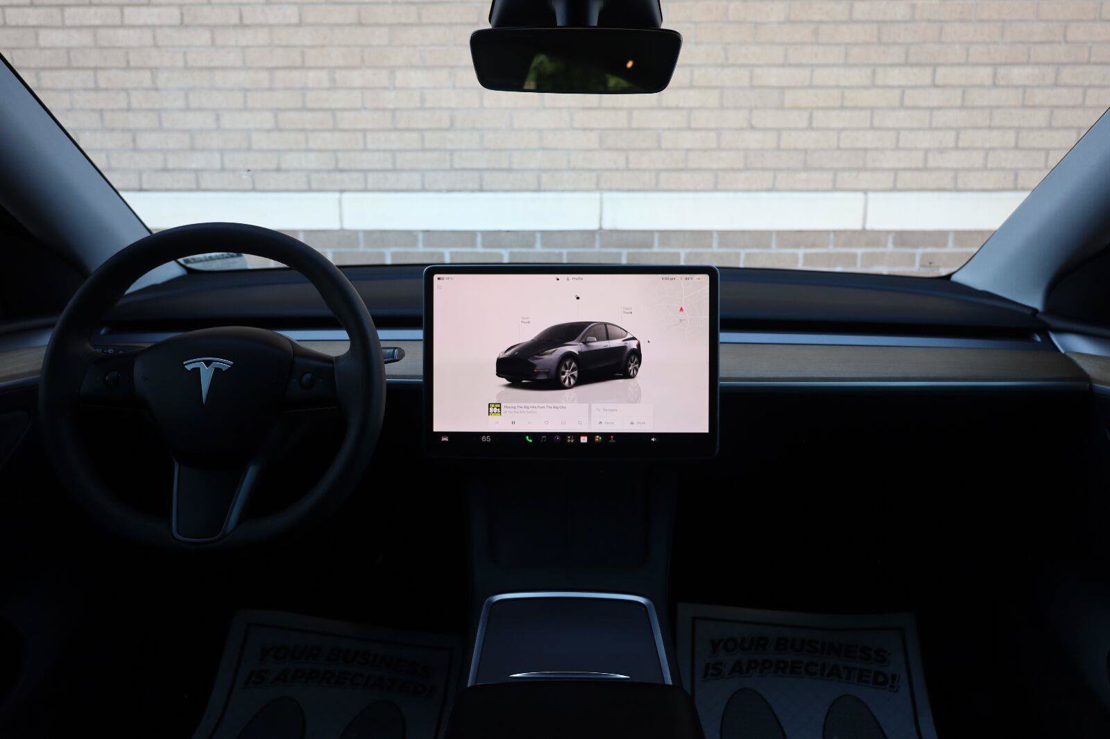 Used 2023 Tesla Model Y Long Range AWD/4WD image 30