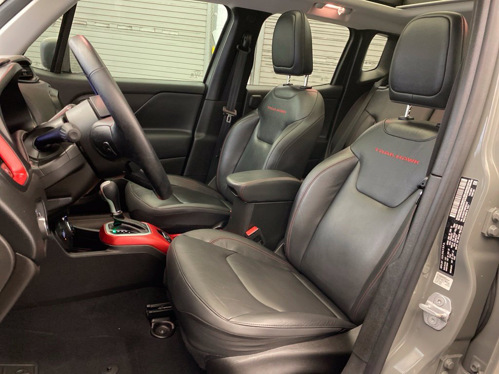 Certified 2021 Jeep Renegade Trailhawk w/ Sun & Sound Group AWD/4WD image 19