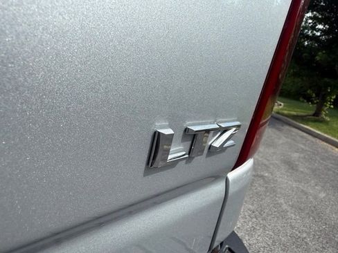 Used 2021 Chevrolet Silverado 2500 LTZ w/ LTZ Premium Package AWD/4WD image 7