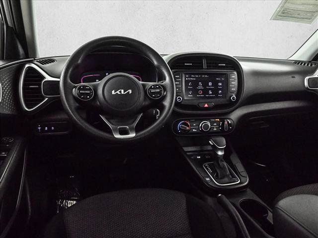 Used 2024 Kia Soul LX w/ Option Group 015 FWD image 18