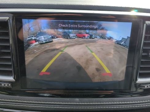 Used 2023 Chrysler Pacifica Limited image 8