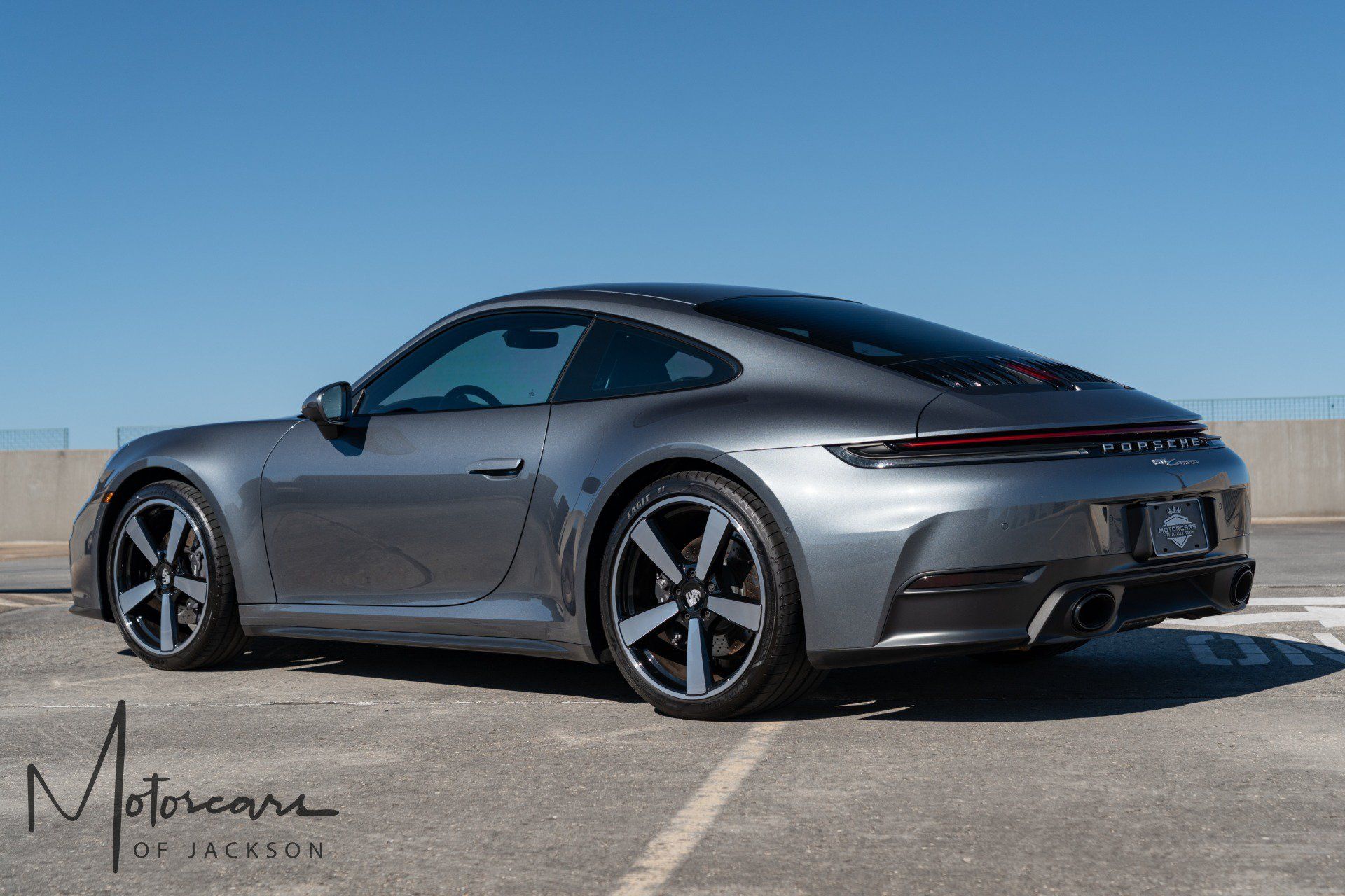 Used 2025 Porsche 911 Carrera RWD image 7