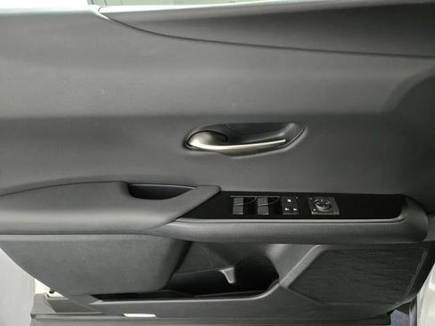 Certified 2024 Lexus UX 250h FWD image 29