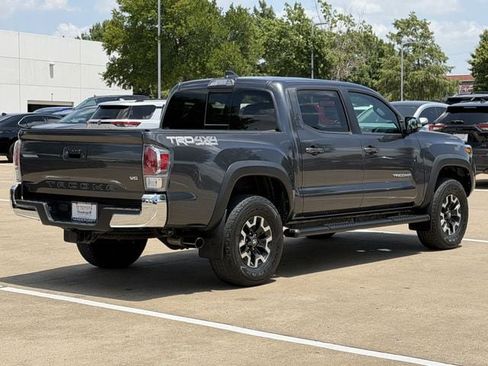Used 2020 Toyota Tacoma TRD Off-Road AWD/4WD image 4