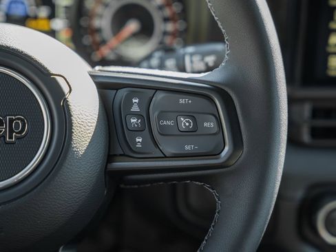 New 2025 Jeep Wrangler Rubicon w/ Convenience Group image 27