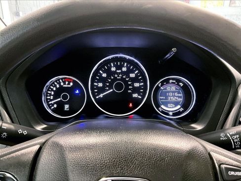 Used 2019 Honda HR-V LX image 14