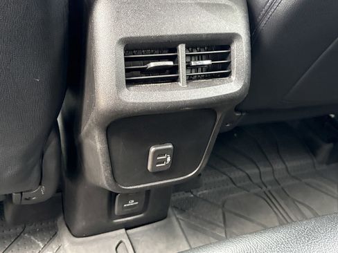 Used 2022 Chevrolet Equinox LT image 14