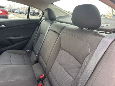Used 2018 Chevrolet Cruze LT w/ LT Fleet Convenience Package image 20
