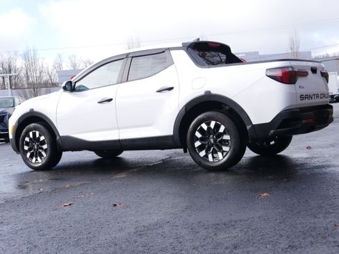Used 2025 Hyundai Santa Cruz SE image 4