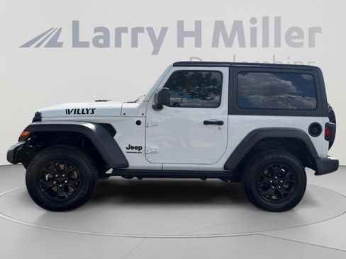 Used 2022 Jeep Wrangler Sport AWD/4WD image 2
