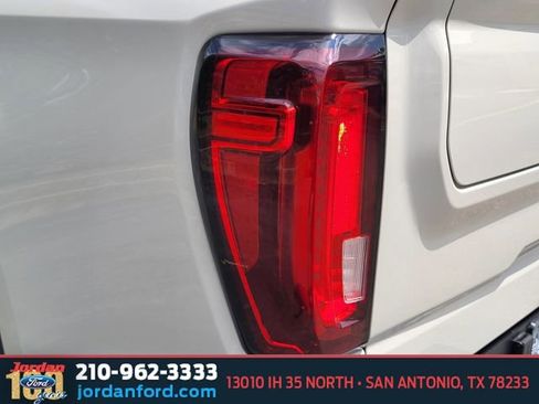 Used 2026 GMC Sierra 1500 Denali Ultimate AWD/4WD image 9