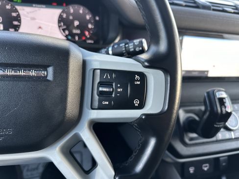 Used 2023 Land Rover Defender 110 S image 18