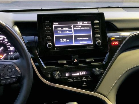 Used 2023 Toyota Camry SE w/ Convenience Package image 7