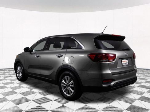 Used 2019 Kia Sorento LX image 13