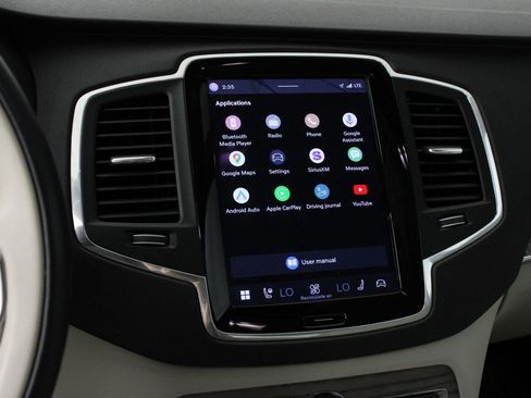 Certified 2023 Volvo XC90 T8 Core w/ Climate Package image 9