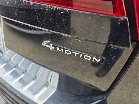 Used 2022 Volkswagen Tiguan SE R-Line image 30