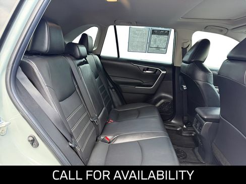 Used 2022 Toyota RAV4 XLE Premium FWD image 18