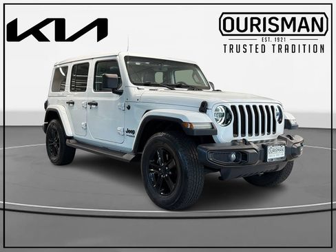 Used 2020 Jeep Wrangler Unlimited Sahara AWD/4WD image 1