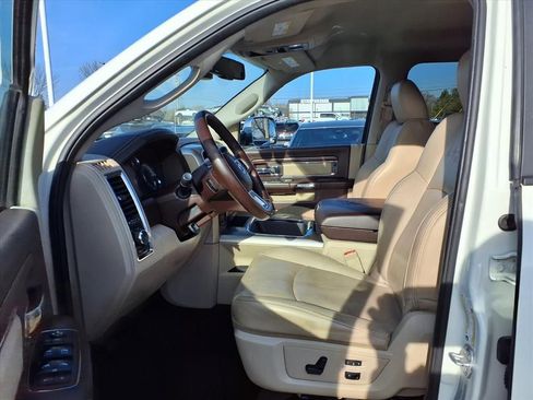 Used 2017 RAM 2500 Laramie image 16