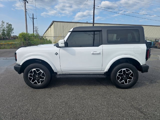 Used 2022 Ford Bronco Outer Banks AWD/4WD image 7