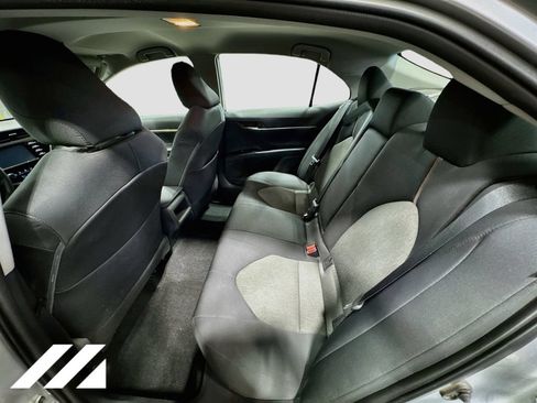 Used 2019 Toyota Camry LE FWD image 24
