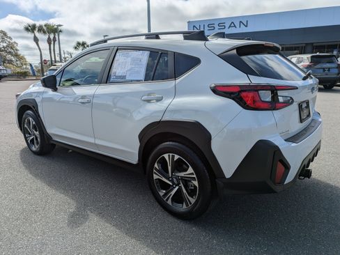 Used 2024 Subaru Crosstrek 2.0i Premium image 5