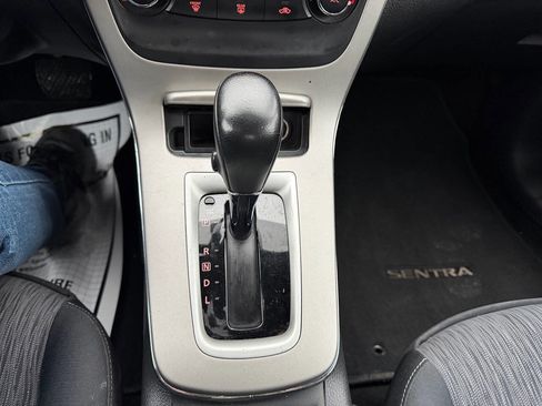 Used 2015 Nissan Sentra SV w/ Style Package image 16