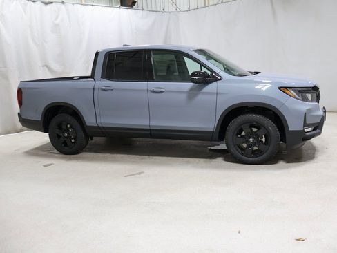 New 2026 Honda Ridgeline Black Edition image 5