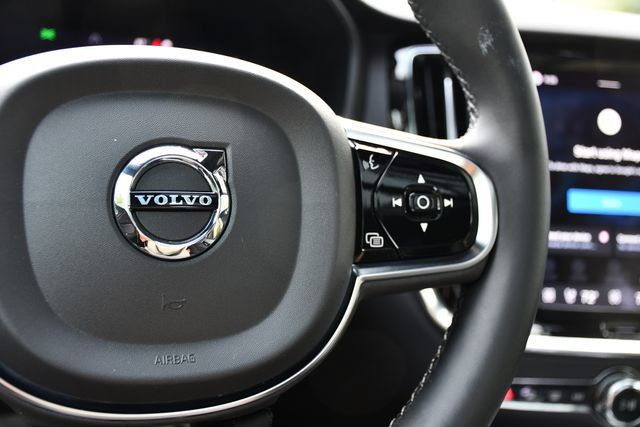 Used 2024 Volvo S60 B5 Plus w/ Climate Package AWD/4WD image 28